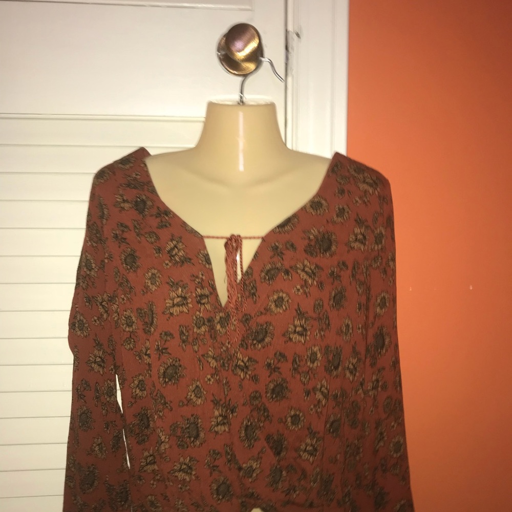 Target blouse top - Picture 2 of 2